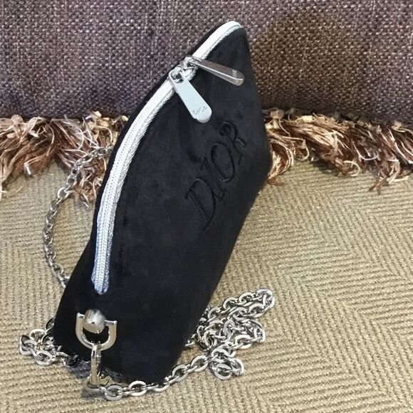 DIOR CROSSBODY BAG WITH SILVER HARDWARE - Picture 9 of 12